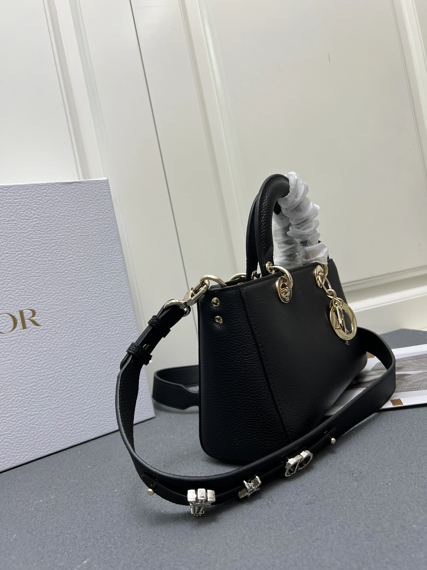 Christian Dior AAA Quality Handbags For Women Sleek 4696 - Image 3