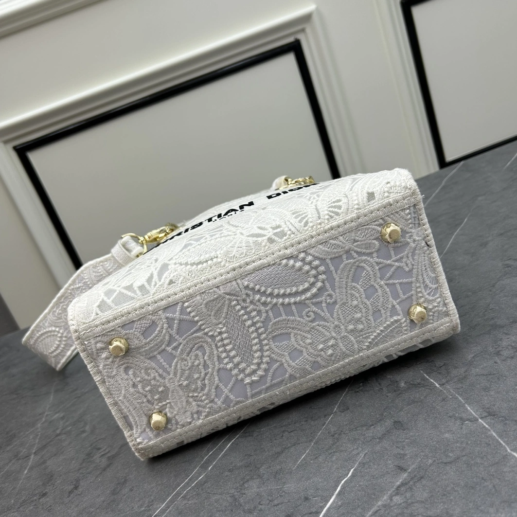 Christian Dior AAA Quality Handbags For Women Soft 3111 - Image 5