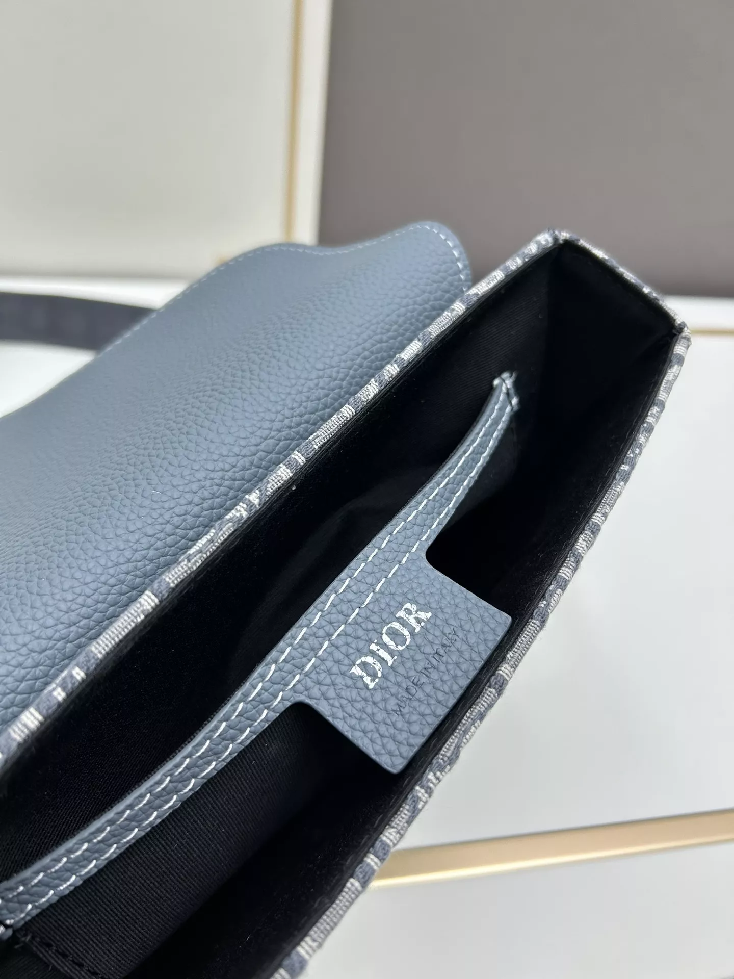 Christian Dior AAA Quality Messenger Bags For Unisex AllSeason 5576 - Image 7