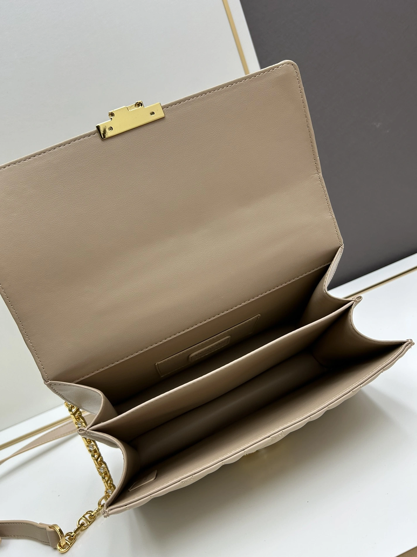 Christian Dior AAA Quality Messenger Bags For Women Affordable 4809 - Image 8