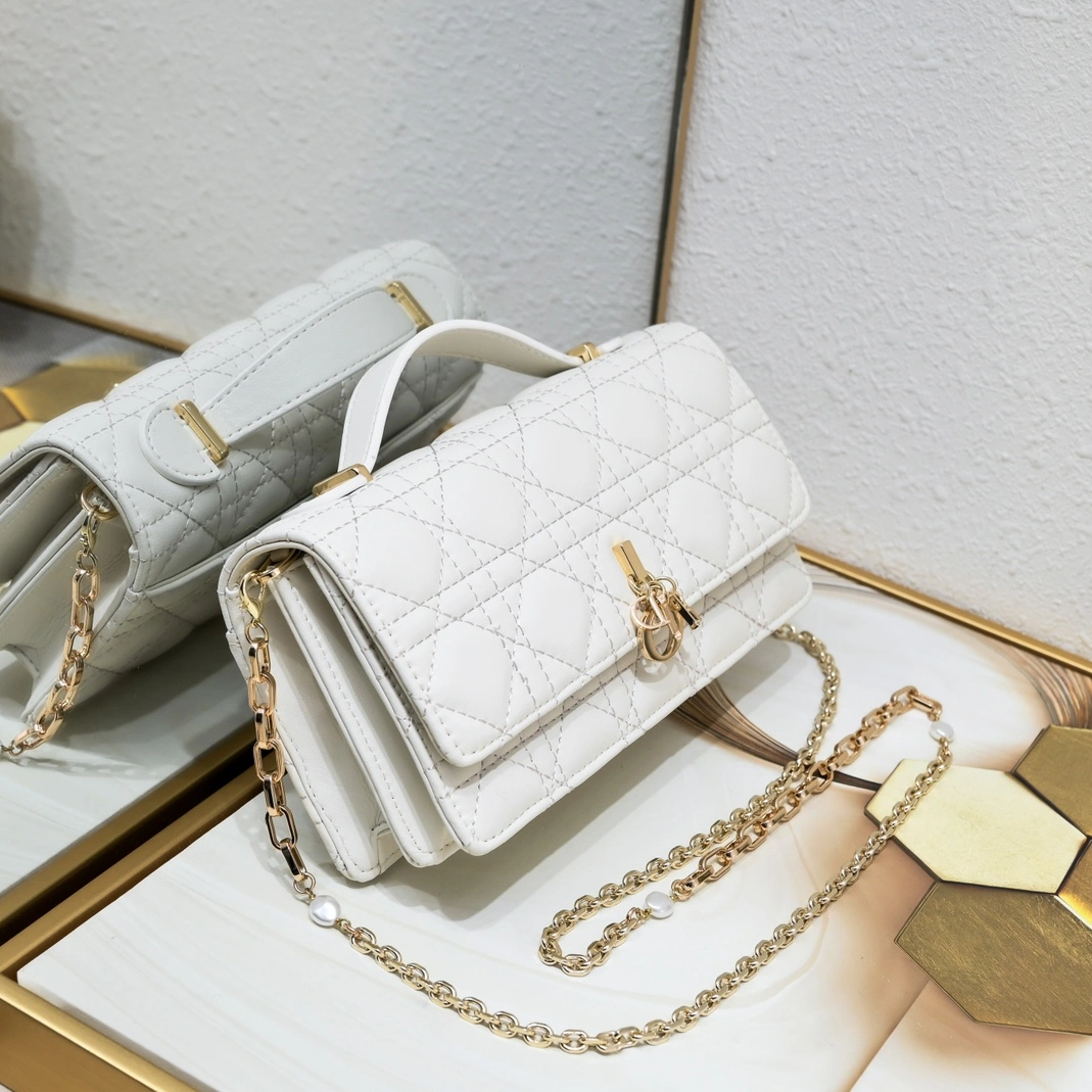 Christian Dior AAA Quality Messenger Bags For Women BestValue 5425 - Image 3