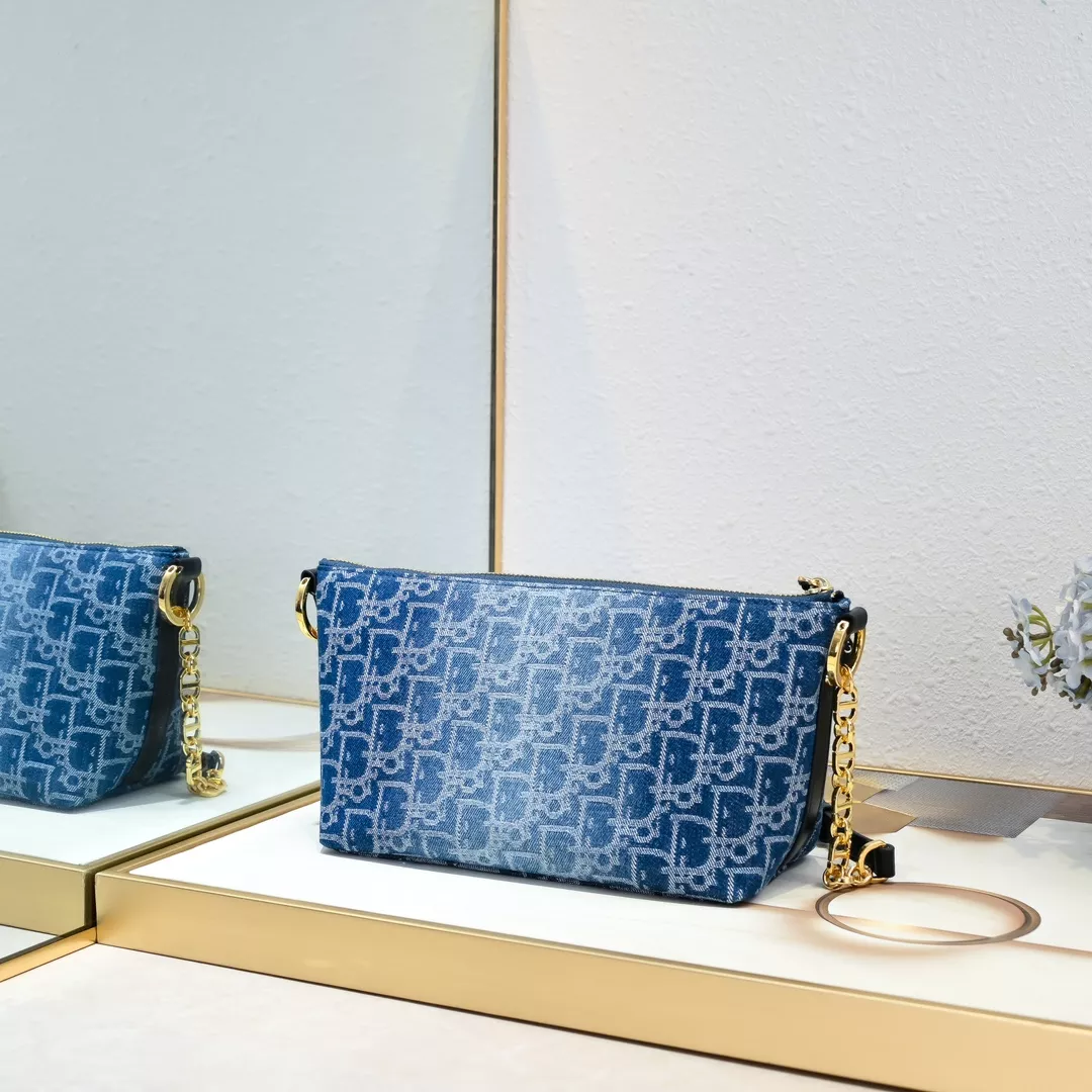 Christian Dior AAA Quality Messenger Bags For Women Cozy 1079 - Image 3