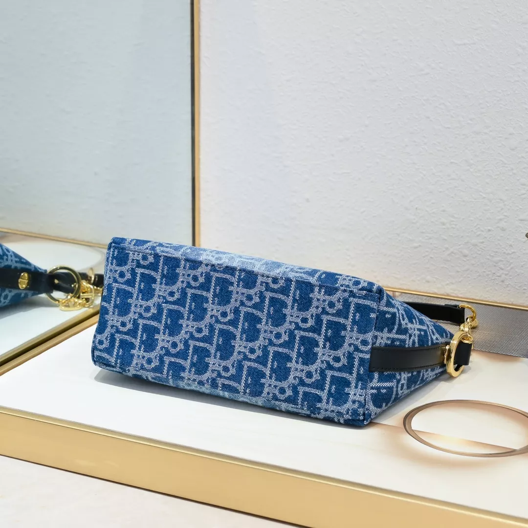 Christian Dior AAA Quality Messenger Bags For Women Cozy 1079 - Image 7