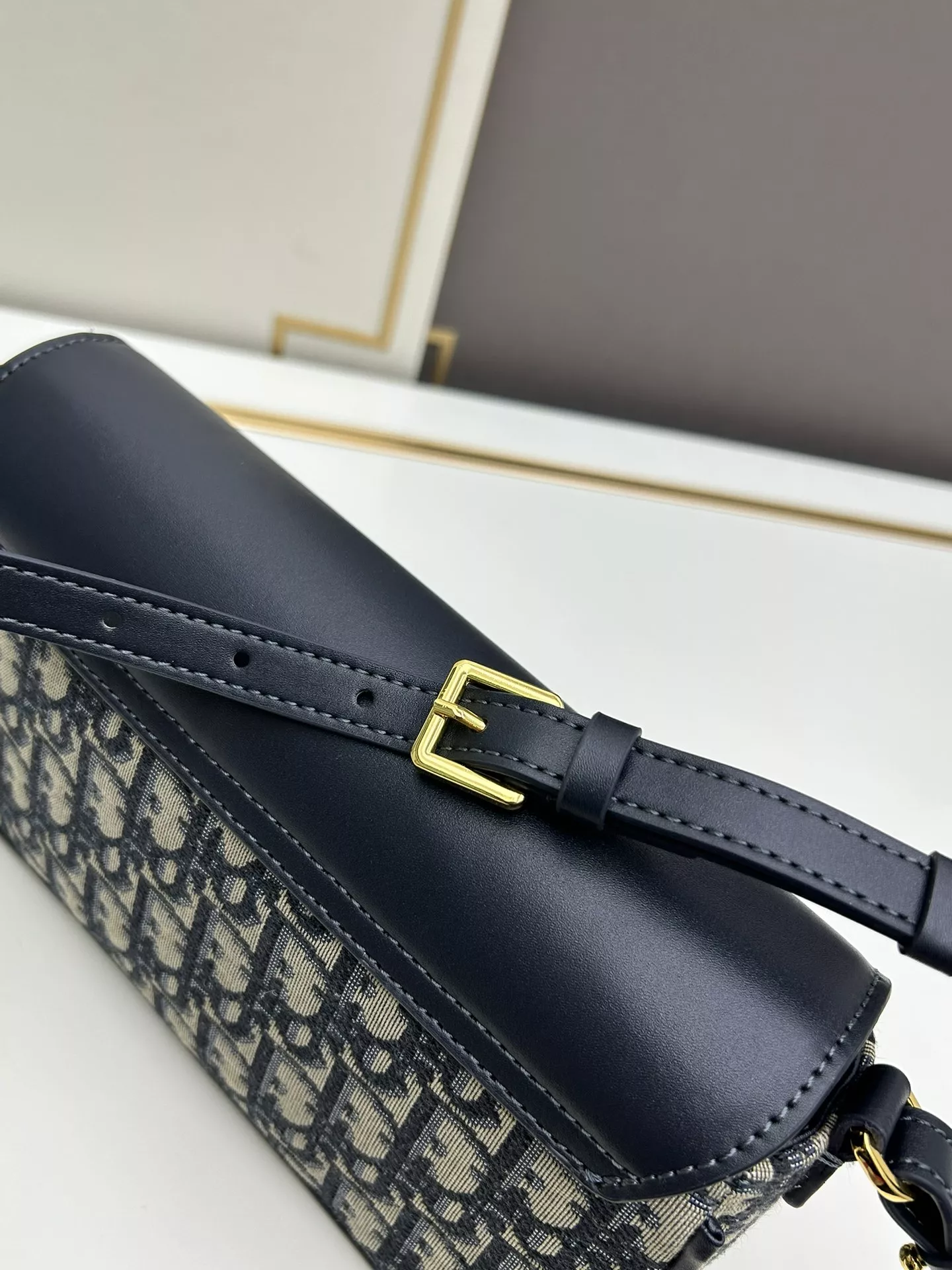 Christian Dior AAA Quality Messenger Bags For Women Elegant 1110 - Image 6