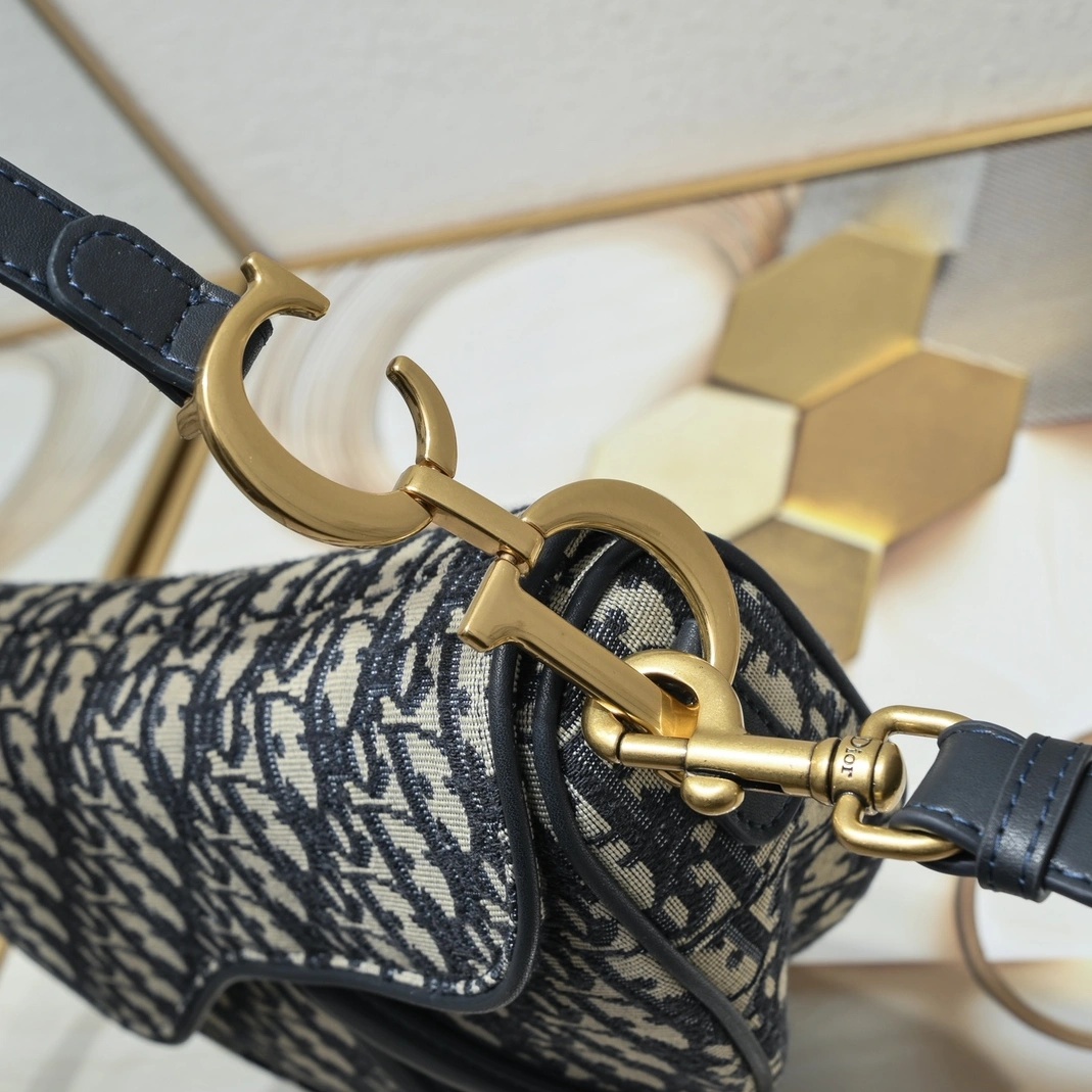 Christian Dior AAA Quality Messenger Bags For Women HighQuality 7359 - Image 4