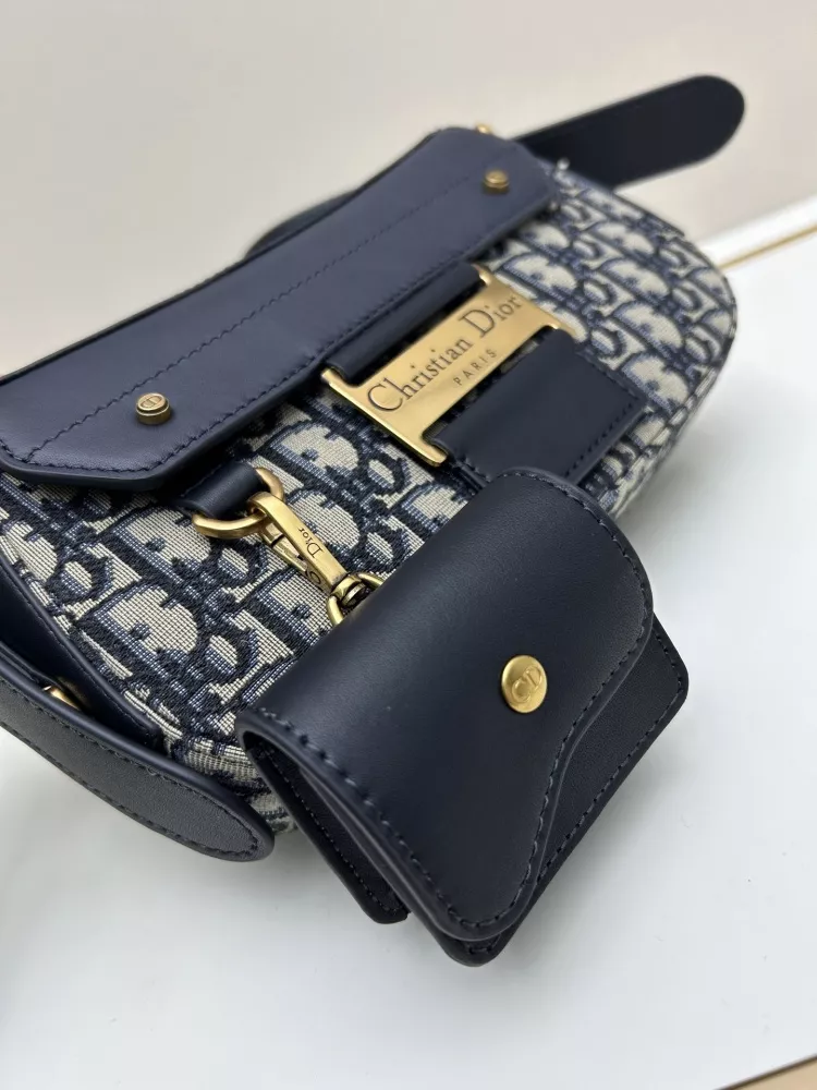 Christian Dior AAA Quality Messenger Bags For Women Lightweight 1687 - Image 5