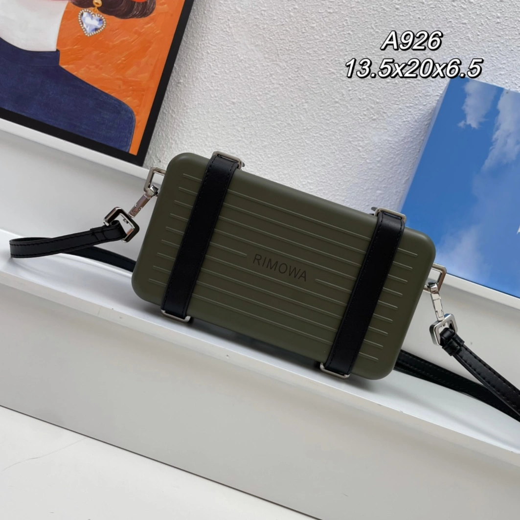 Christian Dior AAA Quality Messenger Bags For Women Minimalist 8519