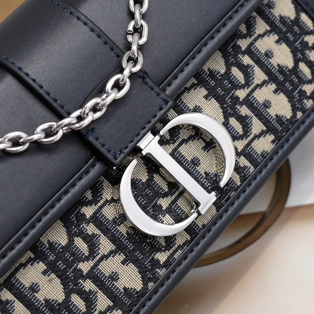 Christian Dior AAA Quality Messenger Bags For Women Soft 3570 - Image 4