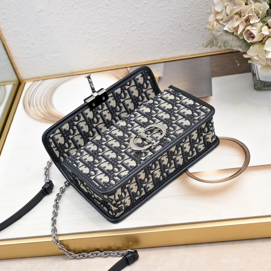 Christian Dior AAA Quality Messenger Bags For Women Soft 3570 - Image 7