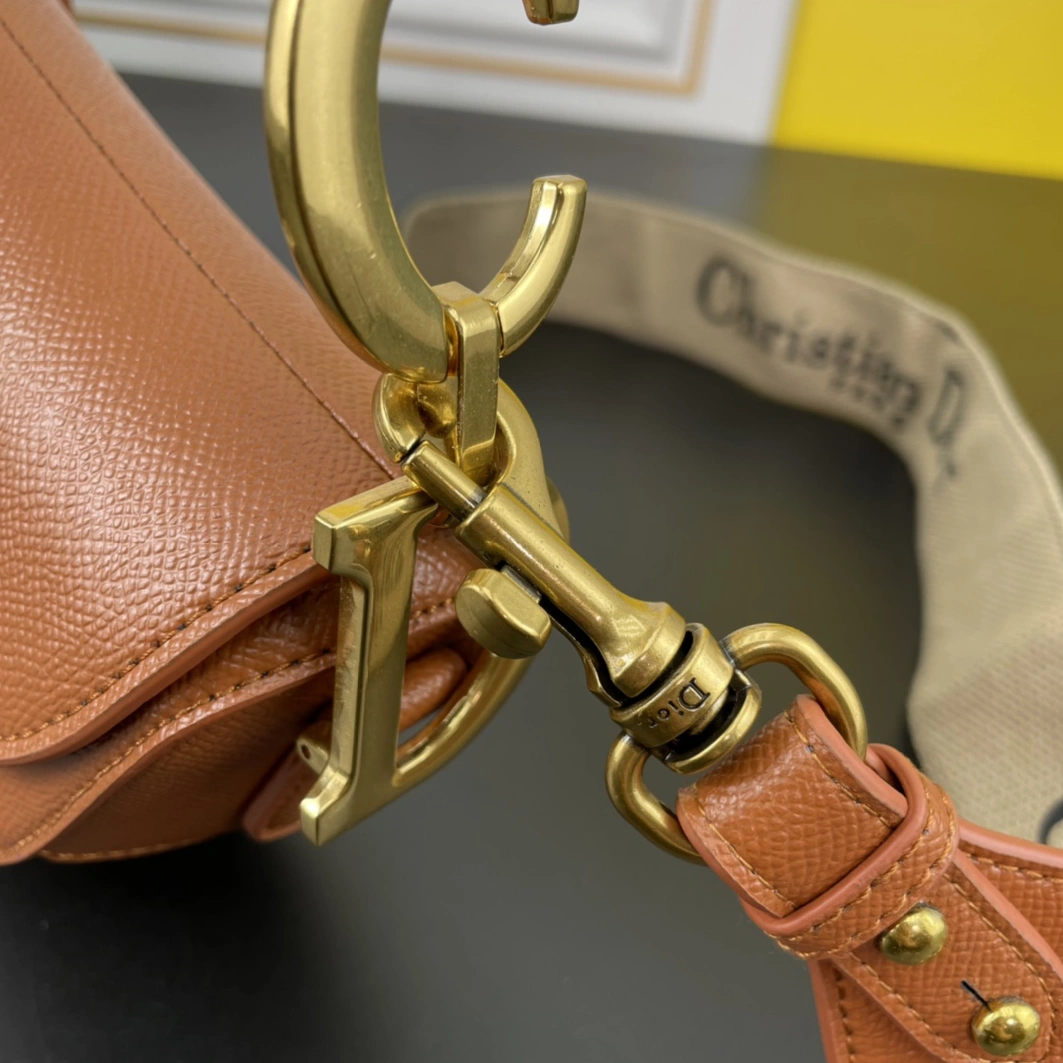 Christian Dior AAA Quality Messenger Bags For Women Sophisticated 1346 - Image 6