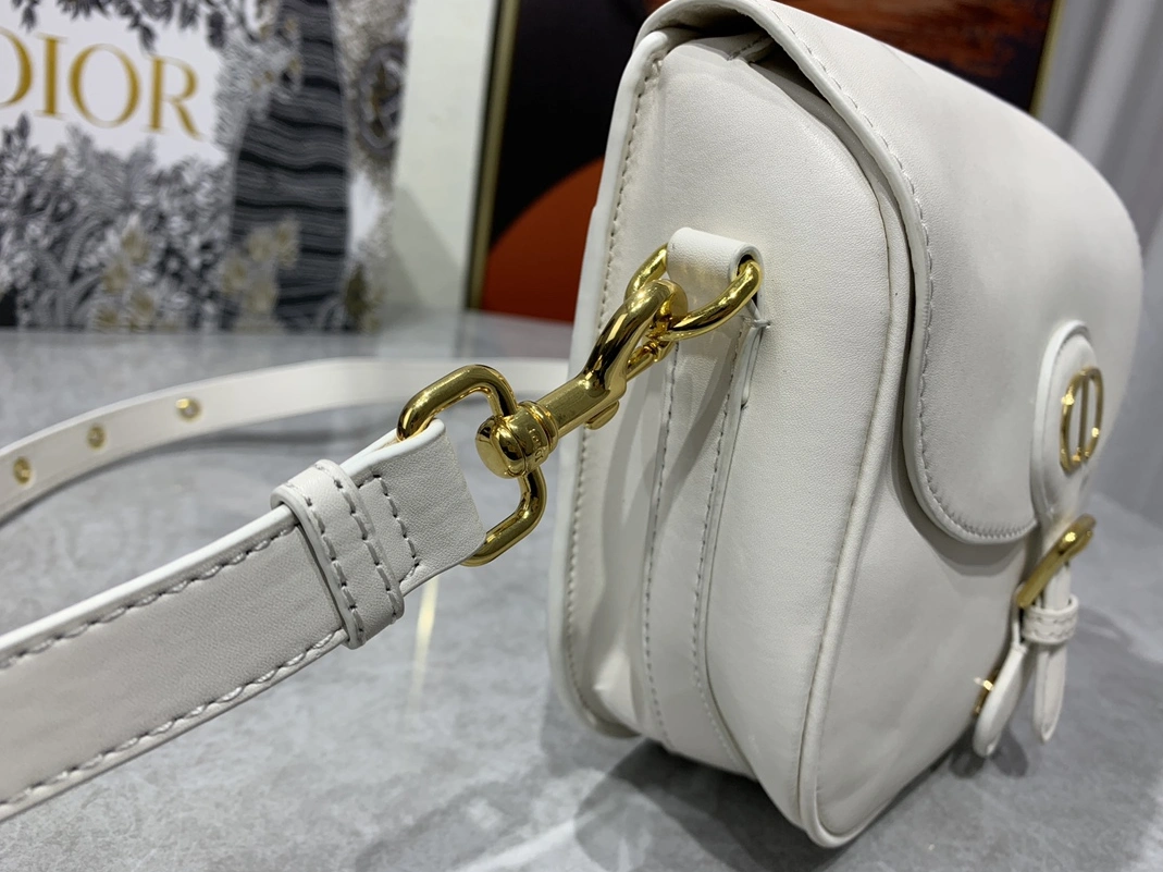 Christian Dior AAA Quality Messenger Bags For Women Trendy 5460 - Image 5