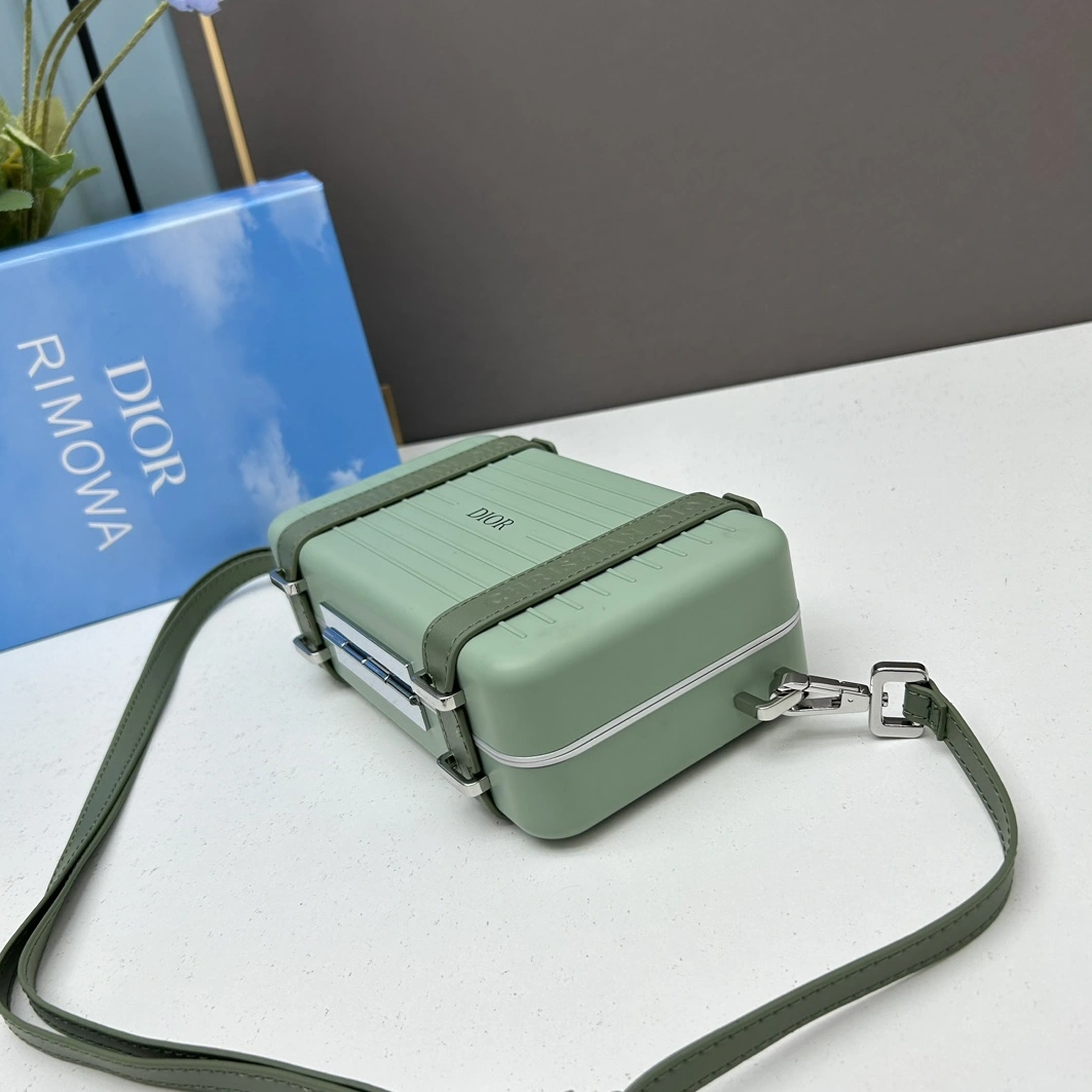 Christian Dior AAA Quality Messenger Bags For Women UrbanStyle 8384