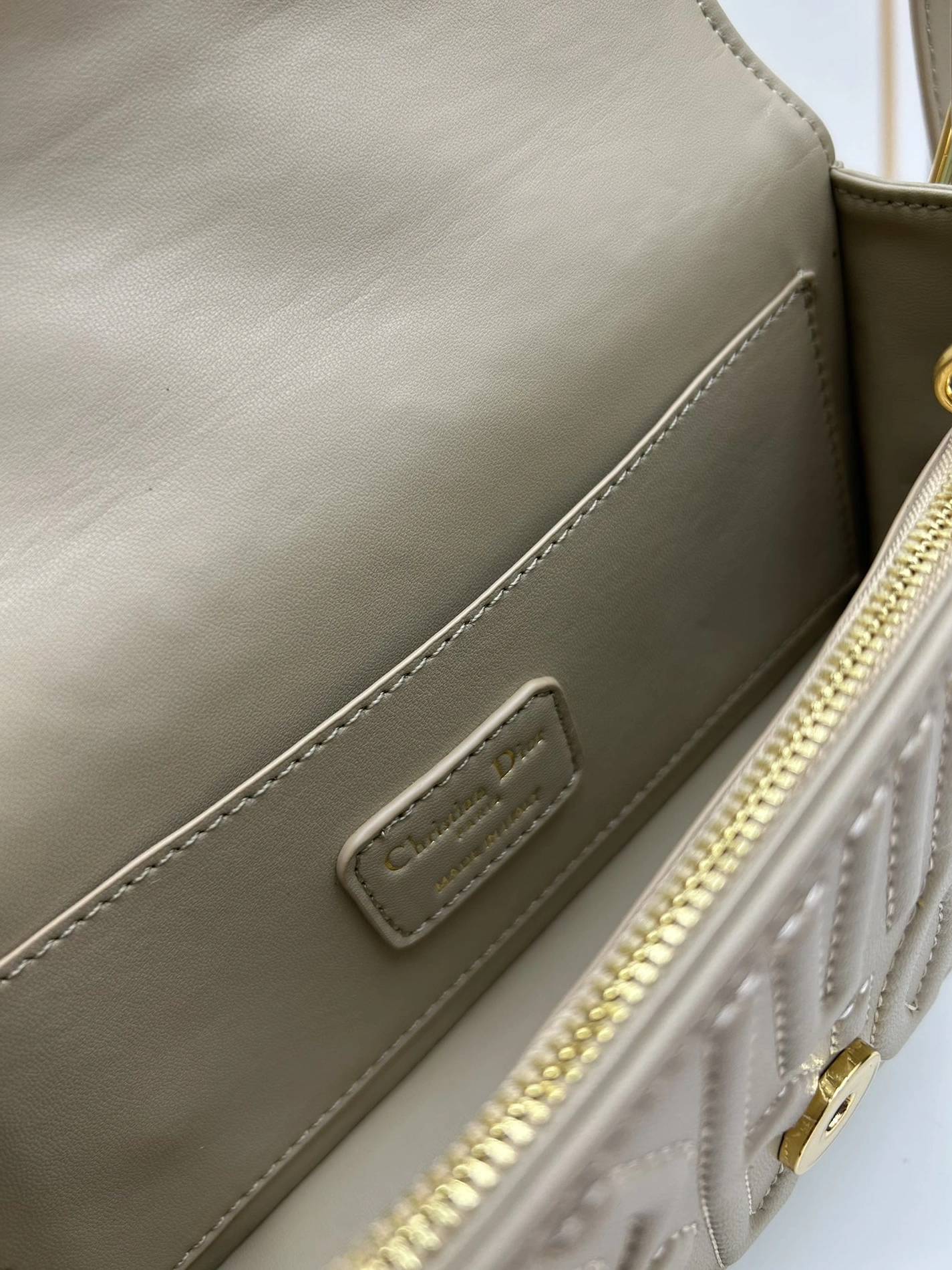 Christian Dior AAA Quality Shoulder Bags For Women Trendy 2225 - Image 7