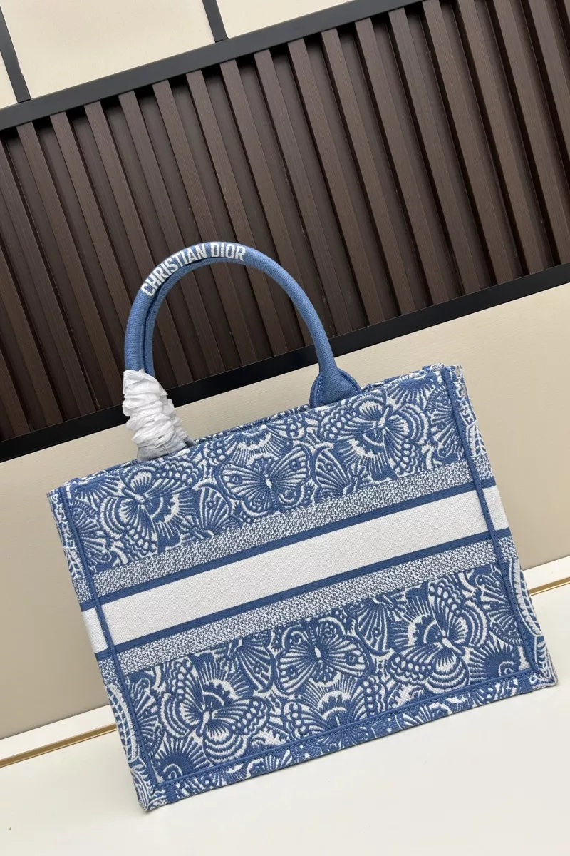 Christian Dior AAA Quality Tote-Handbags For Women Fashionable 7519 - Image 3