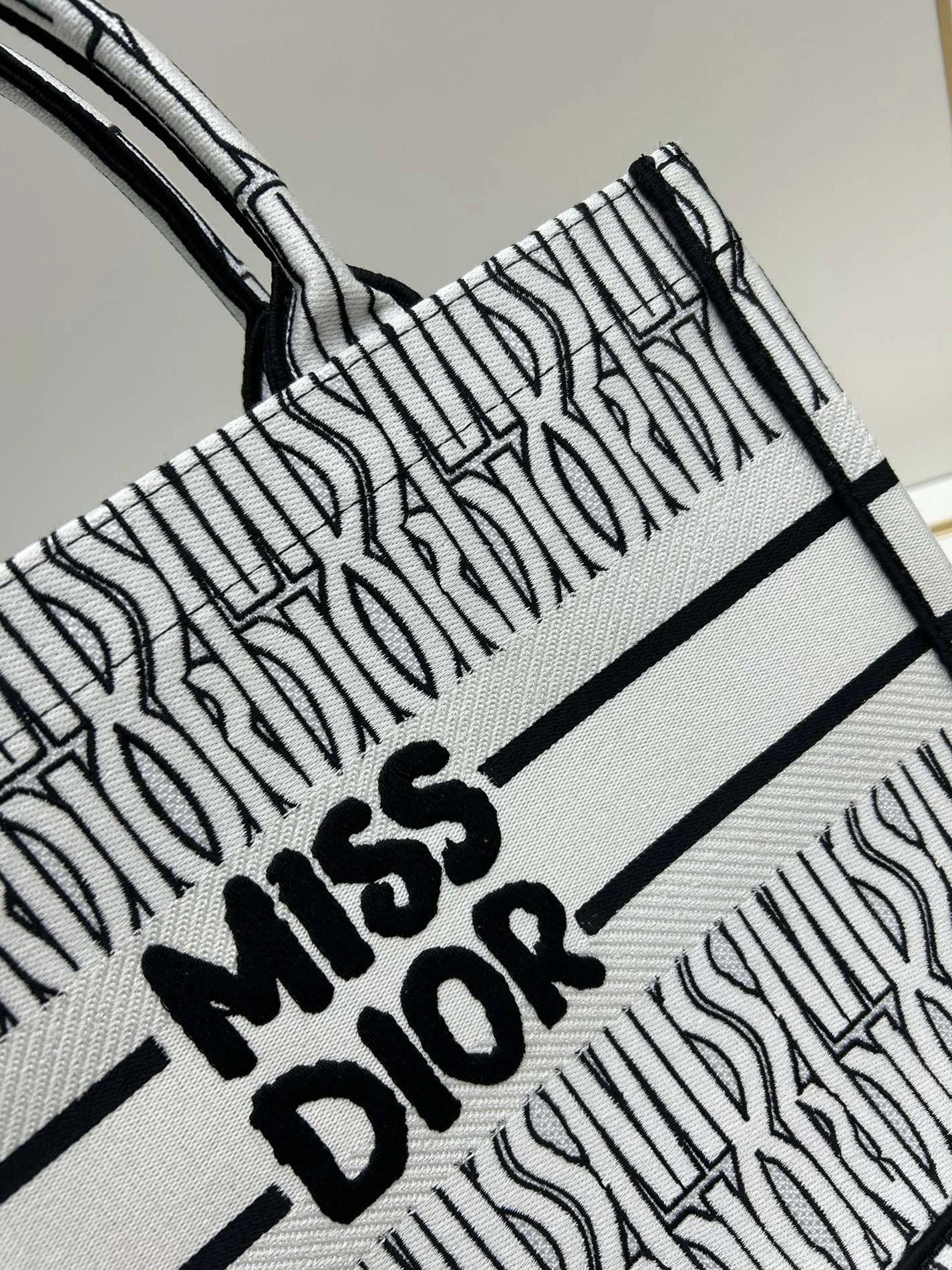 Christian Dior AAA Quality Tote-Handbags For Women Flexible 3926 - Image 6