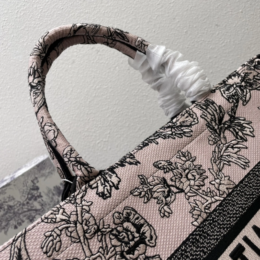 Christian Dior AAA Quality Tote-Handbags For Women Modern 7539 - Image 5