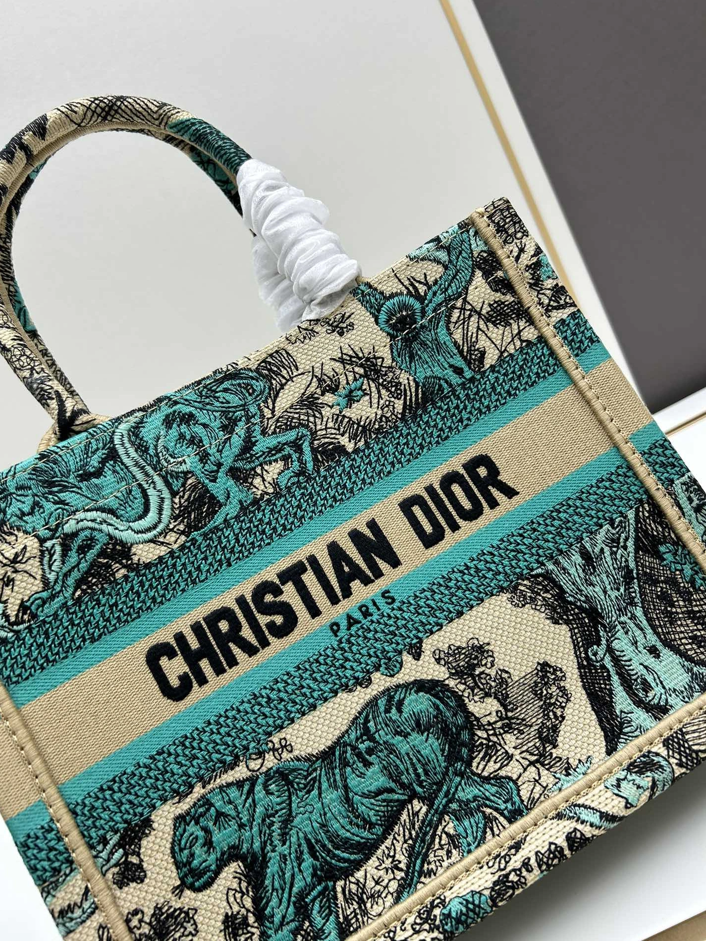 Christian Dior AAA Quality Tote-Handbags For Women Soft 5200 - Image 4