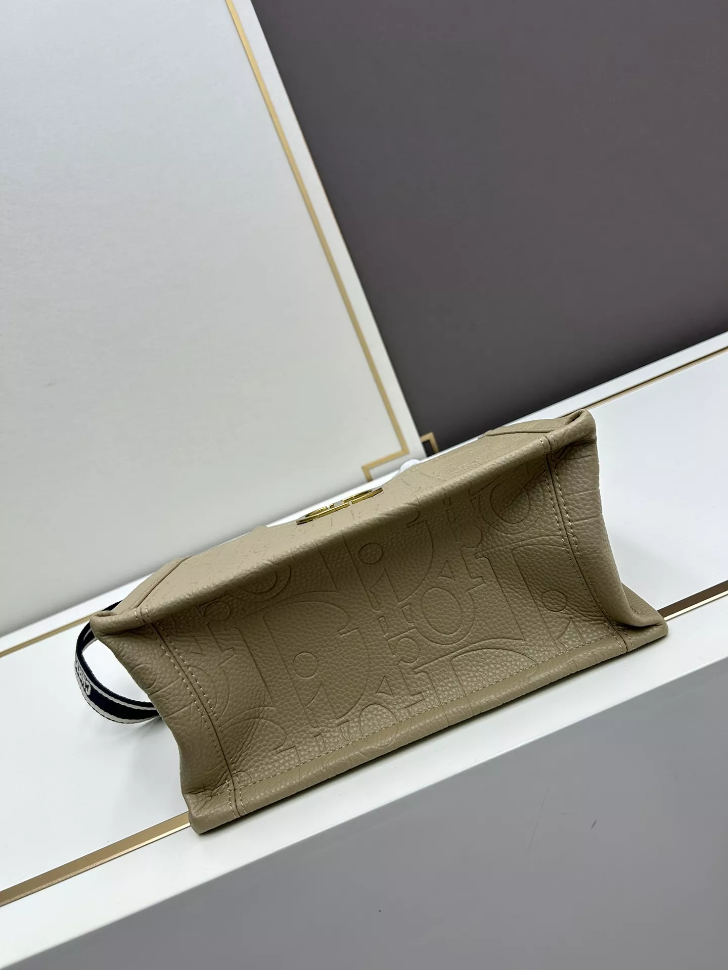 Christian Dior AAA Quality Tote-Handbags For Women Soft 8709 - Image 5