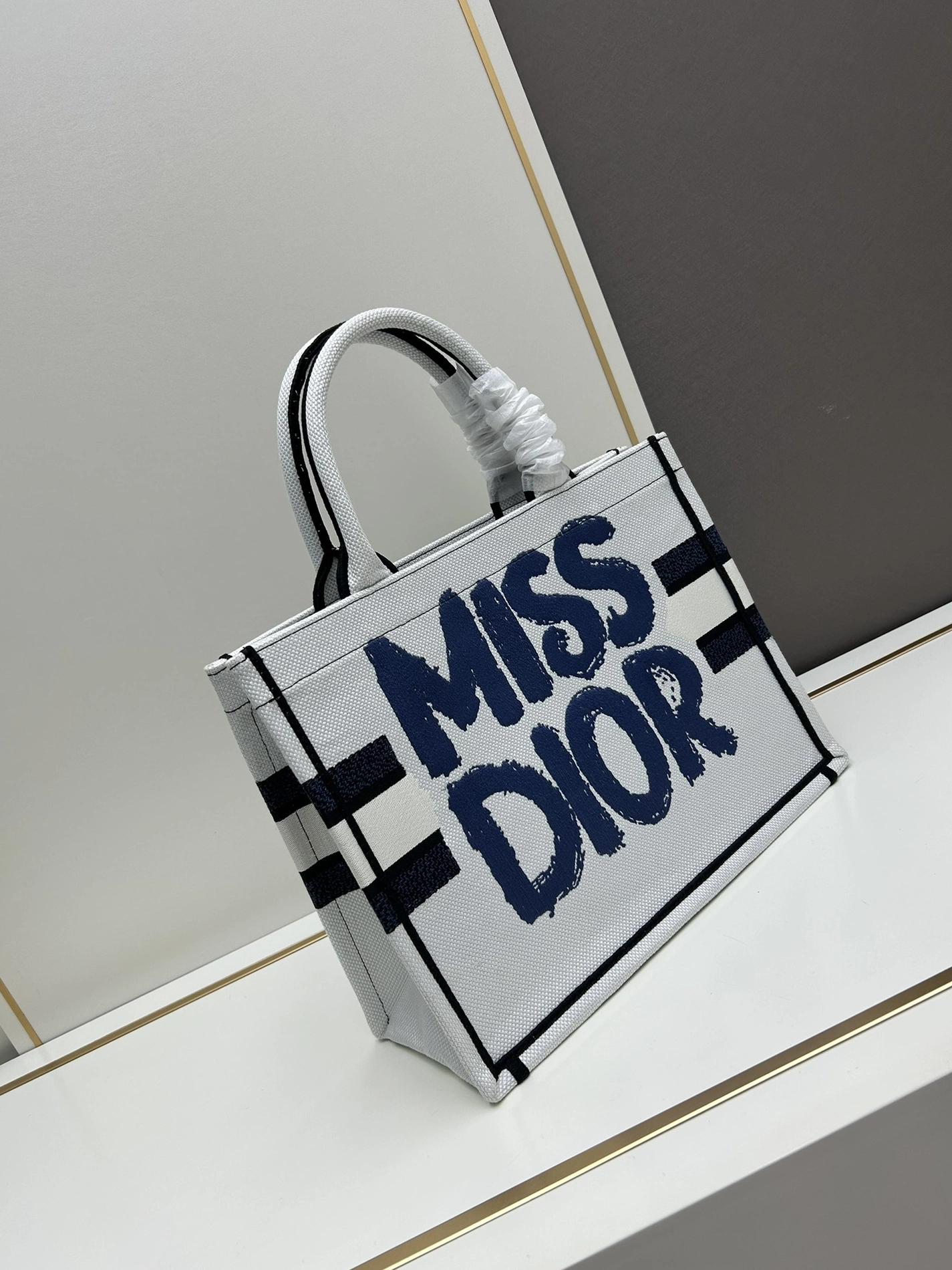 Christian Dior AAA Quality Tote-Handbags For Women StreetReady 6404