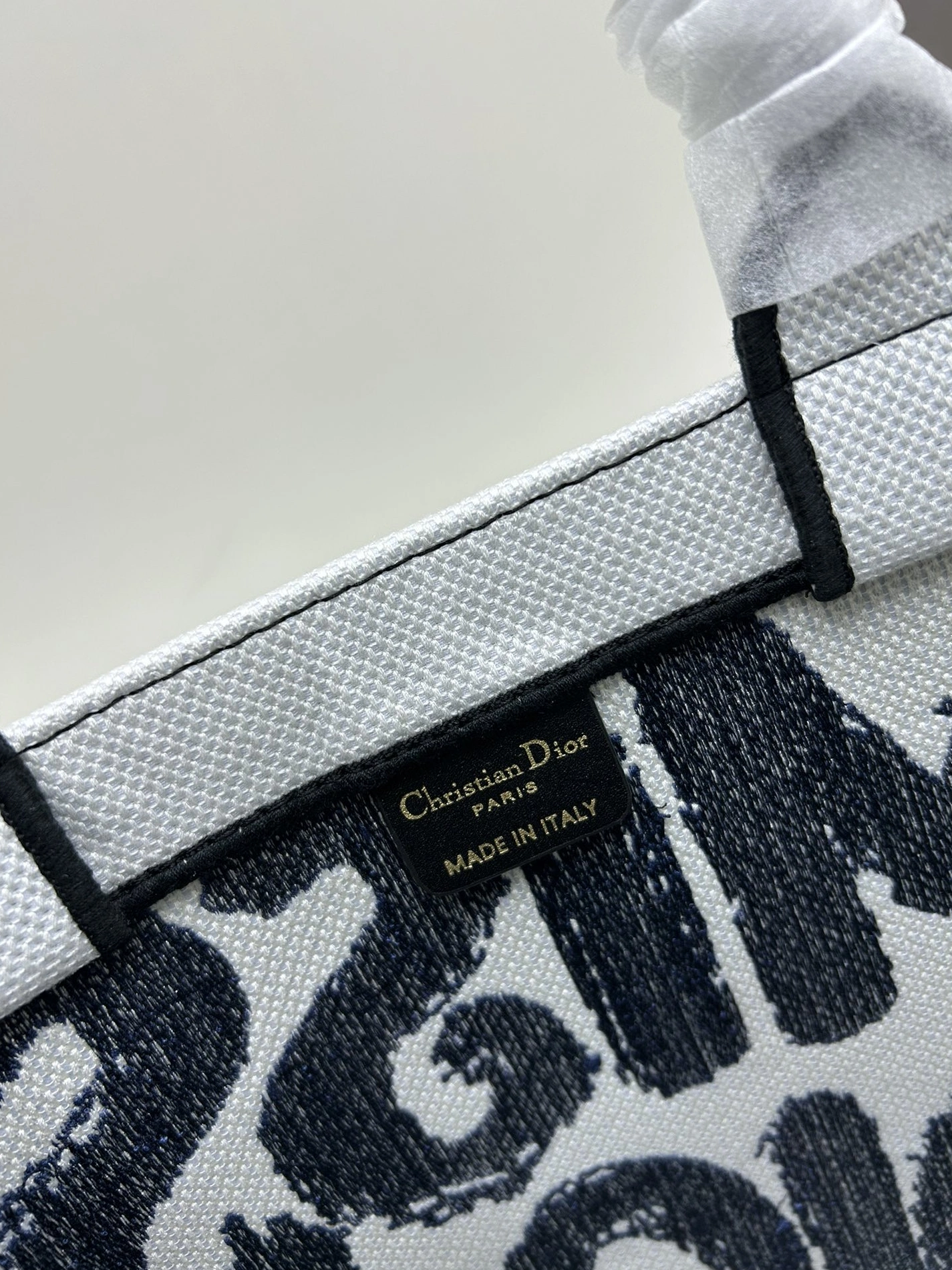 Christian Dior AAA Quality Tote-Handbags For Women StreetReady 6404 - Image 8