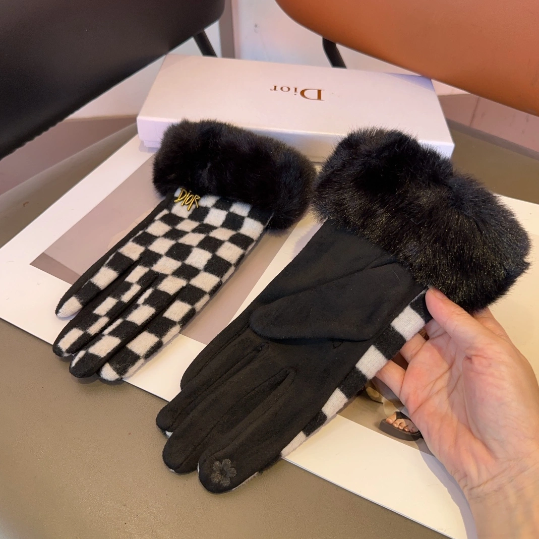 Christian Dior Gloves For Women Bold 1953 - Image 6