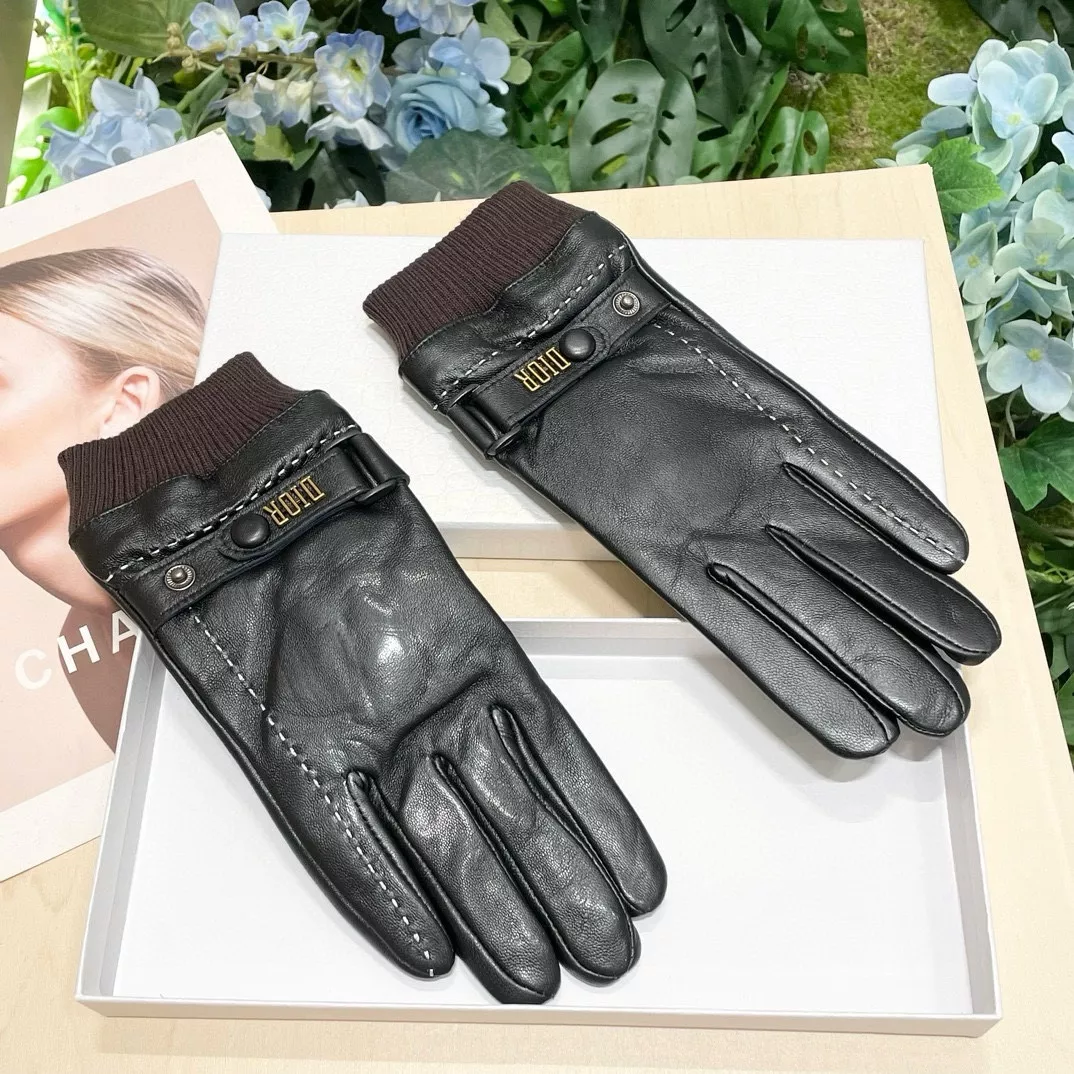 Christian Dior Gloves For Women DailyWear 5095 - Image 3