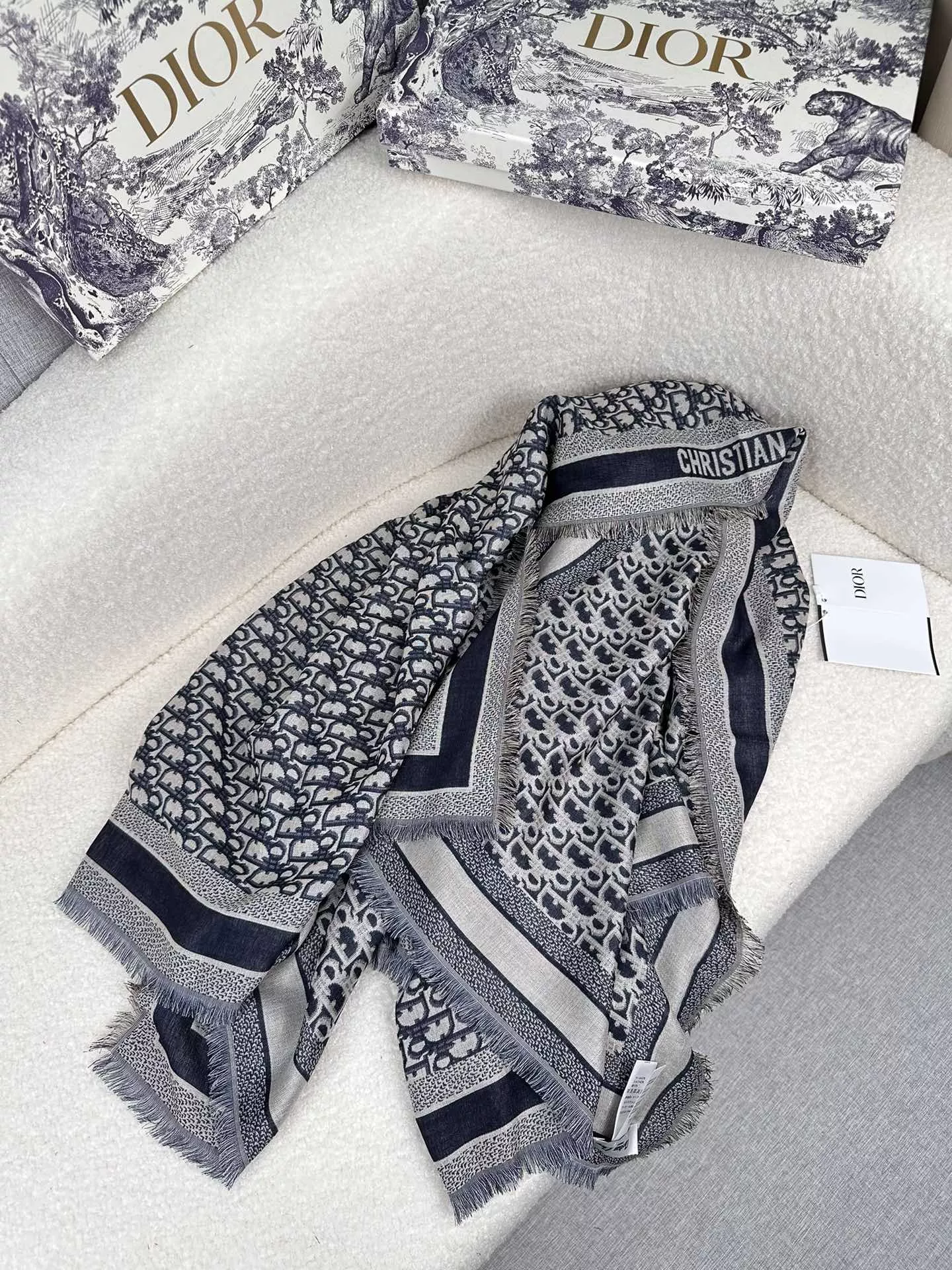 Christian Dior Scarf For Women StreetReady 7365 - Image 5