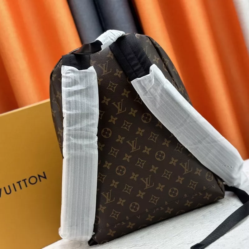 Classic 102 Louis Vuitton AAA Quality Backpacks For Unisex - Image 4