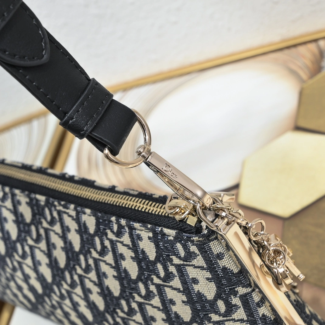 Classic 1601 Christian Dior AAA Quality Shoulder Bags For Women - Image 4