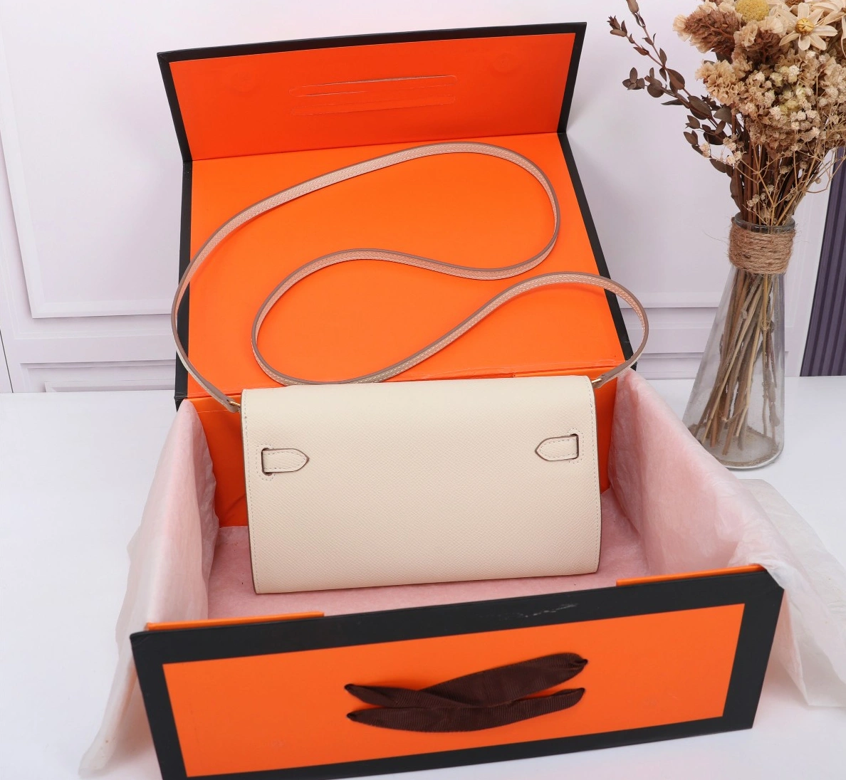 Classic 5796 Hermes AAA Quality Messenger Bags For Women - Image 4