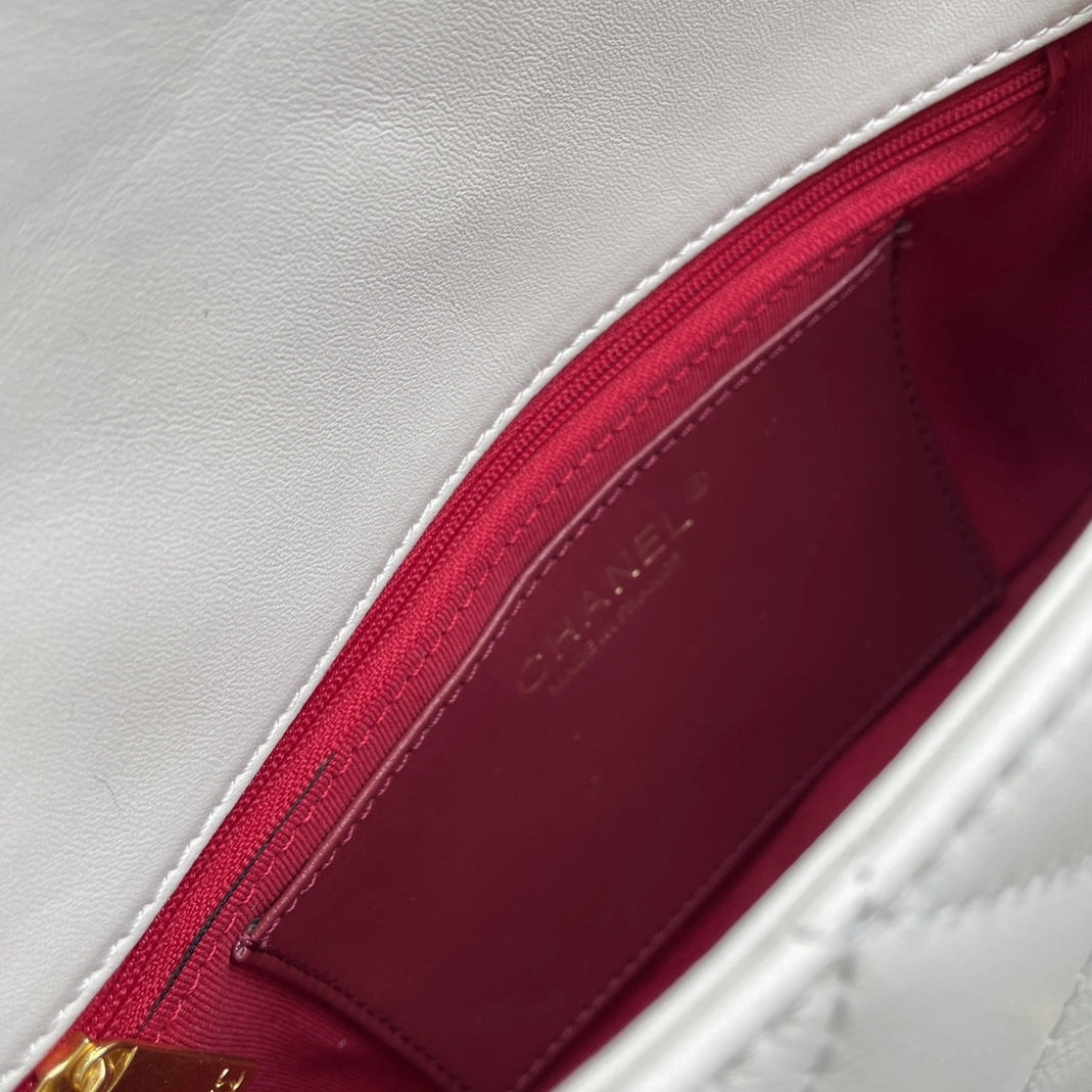 Classic 589 Chanel AAA Quality Messenger Bags For Women - Image 7