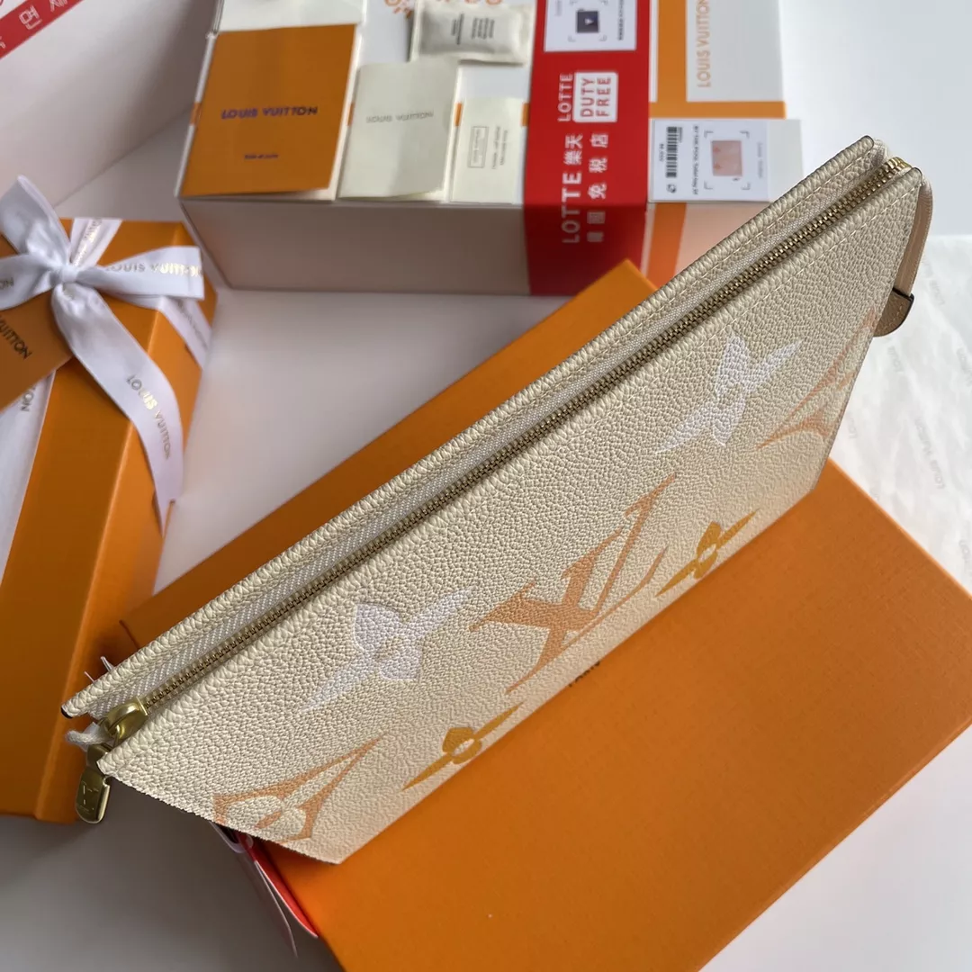 Comfortable 2158 Louis Vuitton AAA Quality Wallets - Image 4