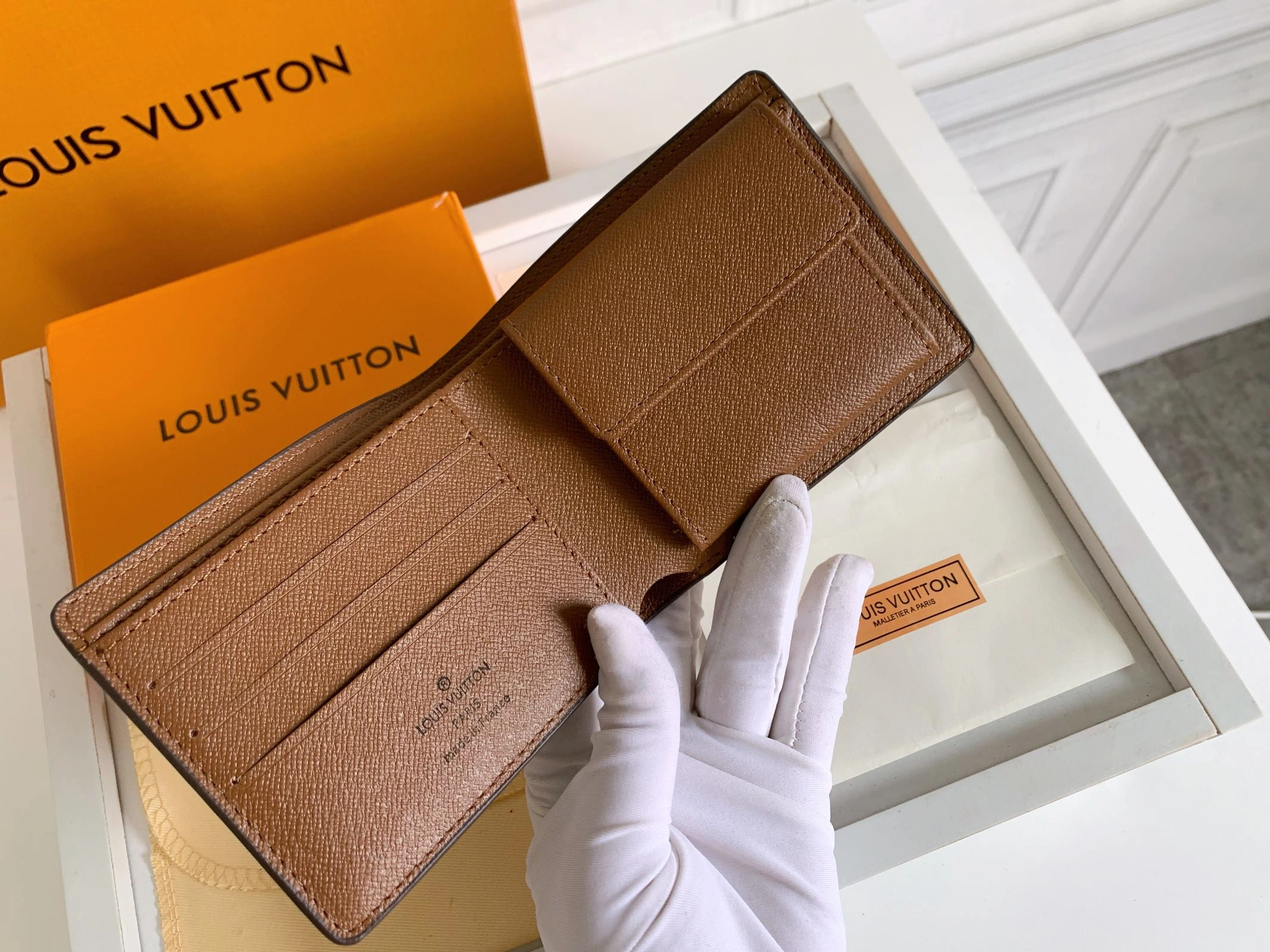 Comfortable 5268 Louis Vuitton LV Wallets For Unisex - Image 4