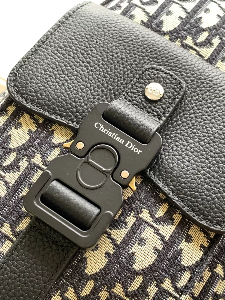 Compact 7069 Christian Dior AAA Man Messenger Bags - Image 5