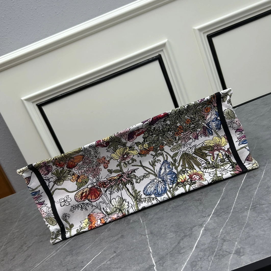 Durable 2388 Christian Dior AAA Quality Tote-Handbags For Women - Image 5