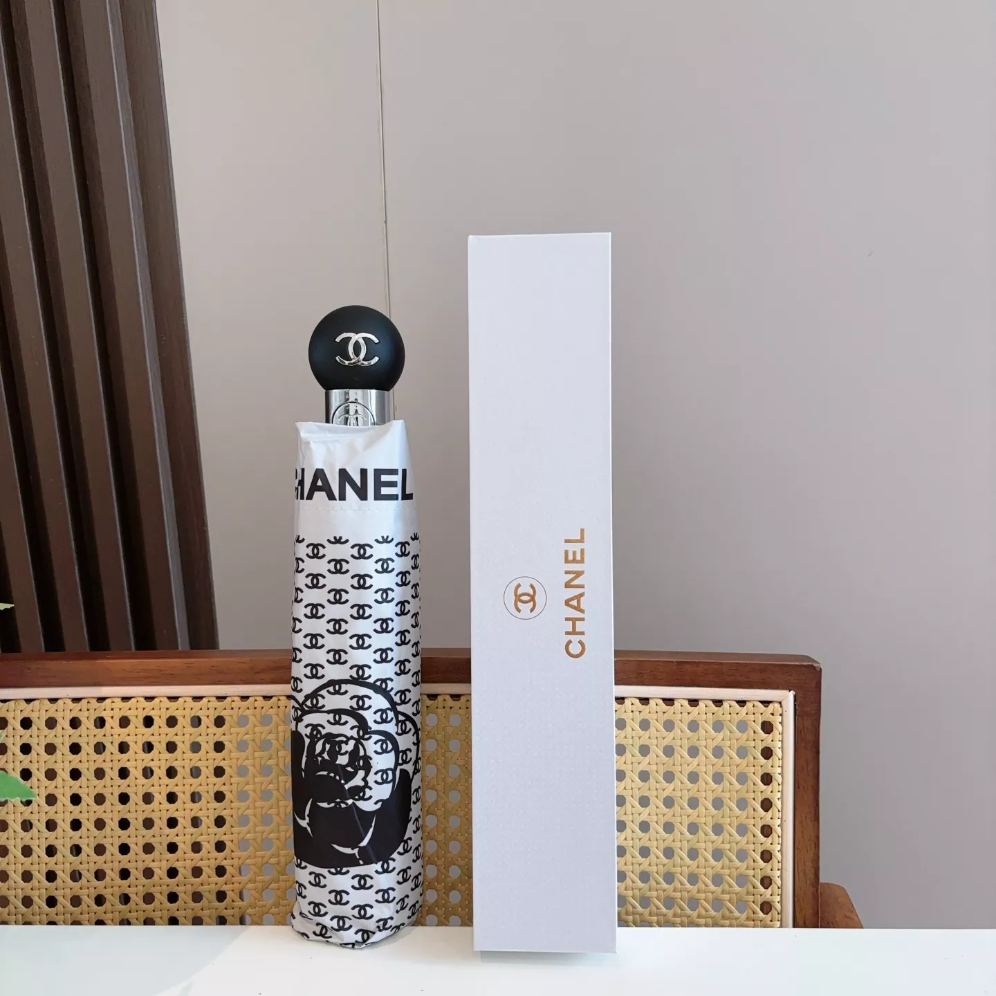 Durable 4024 Chanel Umbrellas - Image 3