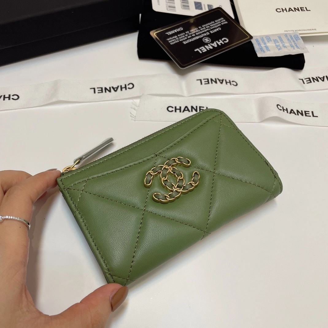 Durable 4817 Chanel Card Case - Image 4