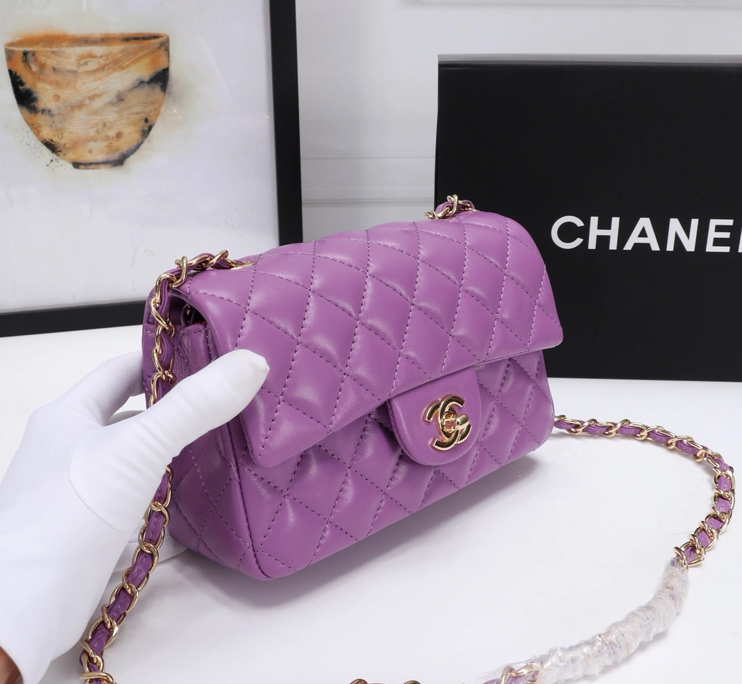 Durable 8728 Chanel AAA Quality Messenger Bags For Women