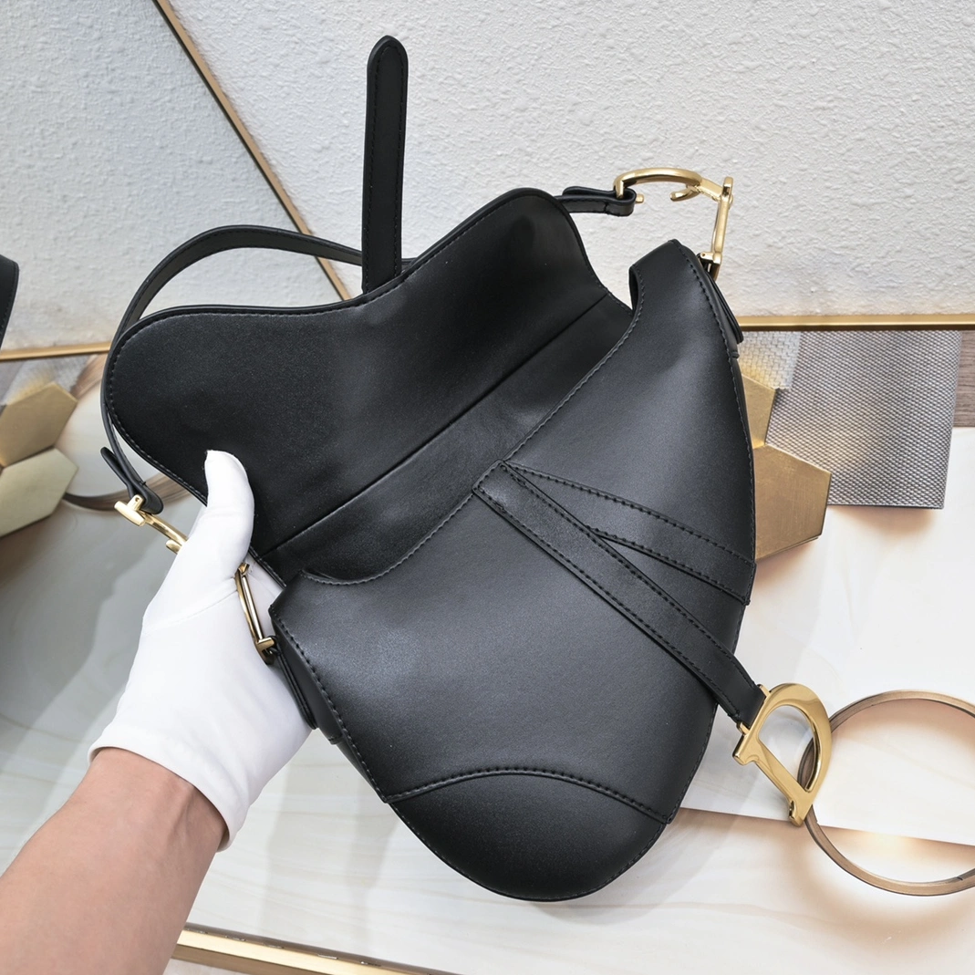 Durable 9617 Christian Dior AAA Quality Messenger Bags For Women - Image 5