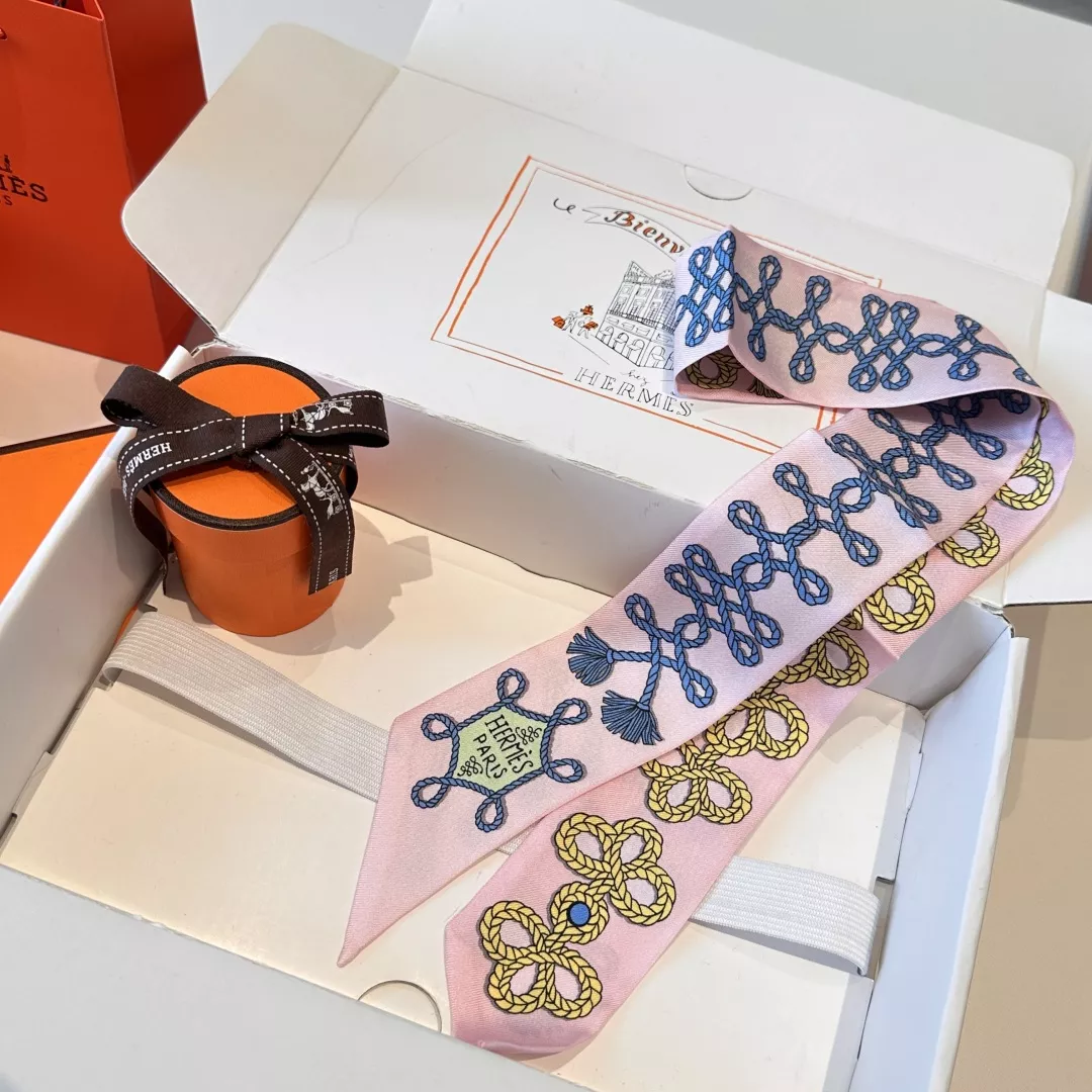 EasyMatch 5154 Hermes Silk Scarf - Image 3