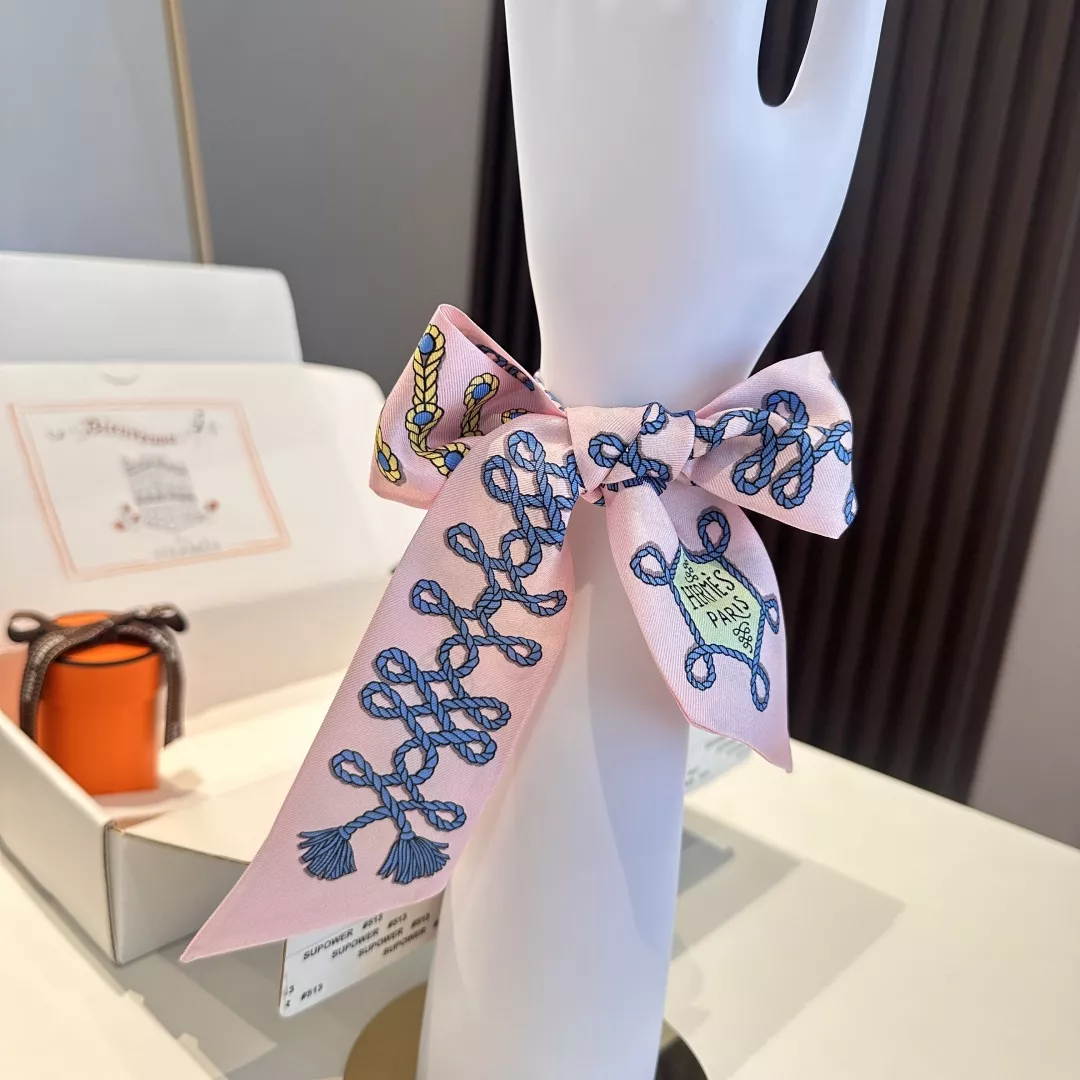 EasyMatch 5154 Hermes Silk Scarf - Image 5