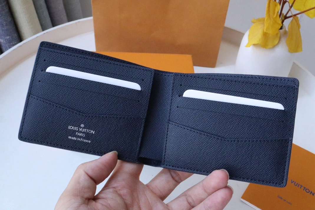 EasyMatch 5486 Louis Vuitton AAA Quality Wallets - Image 4
