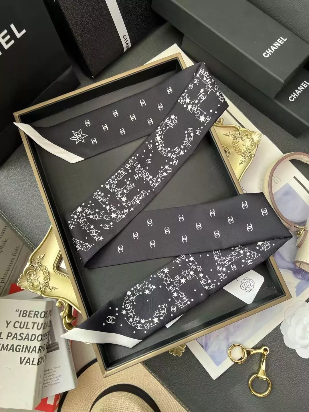 EasyMatch 8692 Chanel Silk Scarf