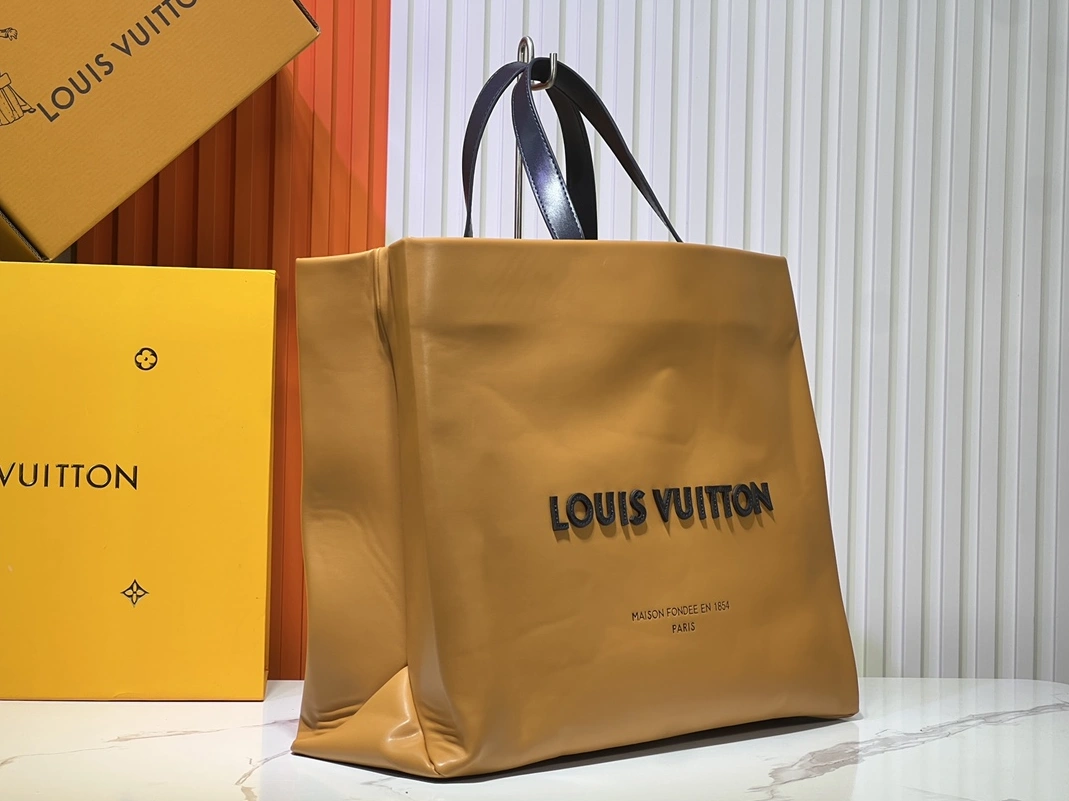 Elegant 4374 Louis Vuitton AAA Quality Tote-Handbags For Women