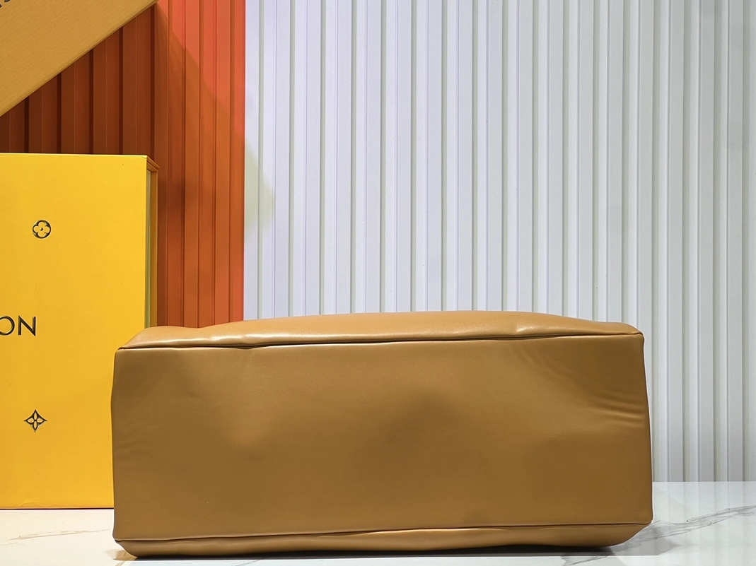 Elegant 4374 Louis Vuitton AAA Quality Tote-Handbags For Women - Image 5