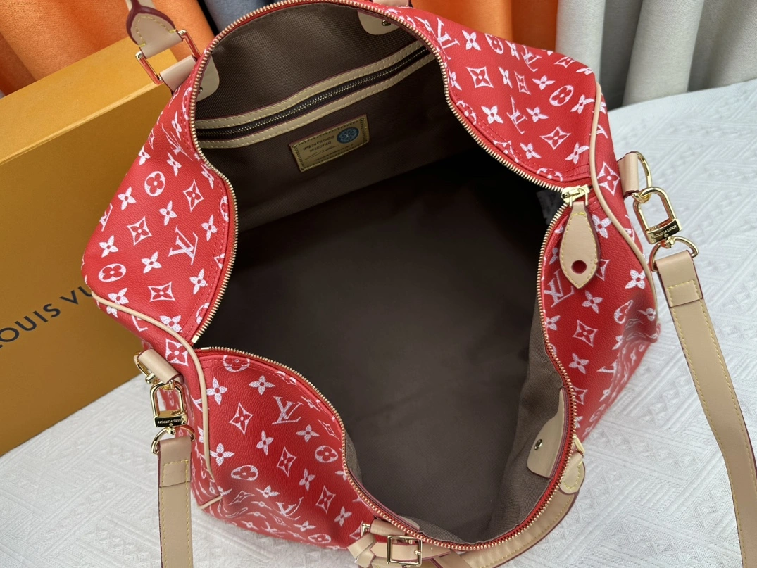 Elegant 5840 Louis Vuitton Travel Bags - Image 8