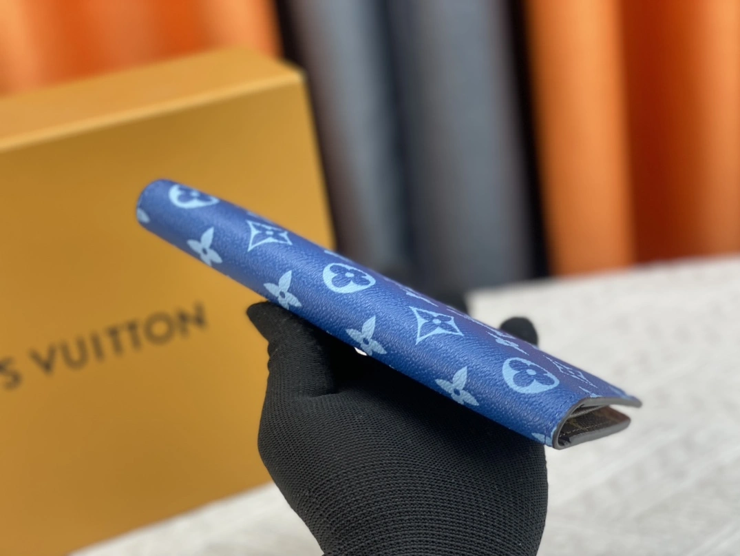 Elegant 9484 Louis Vuitton LV Card Case For Unisex - Image 3