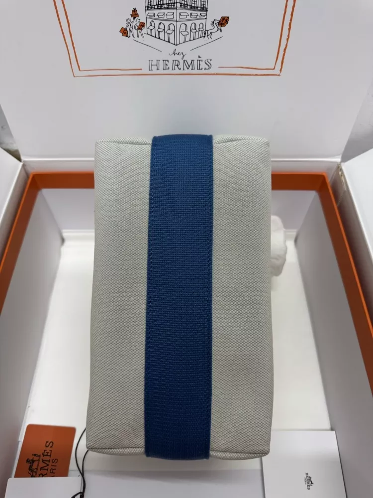 EyeCatching 3450 Hermes AAA Quality Handbags For Women - Image 3