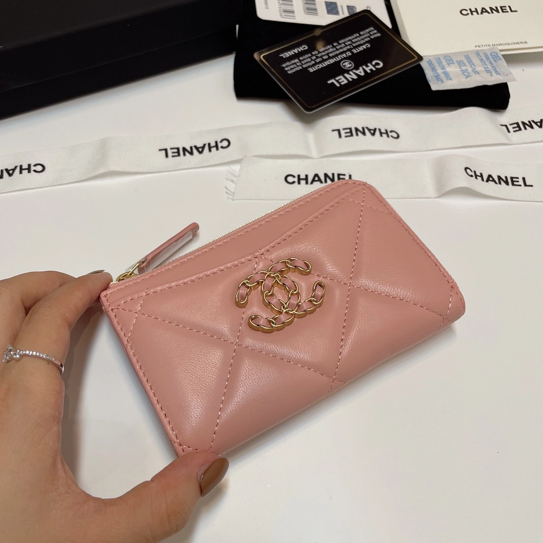 EyeCatching 4253 Chanel Card Case - Image 4