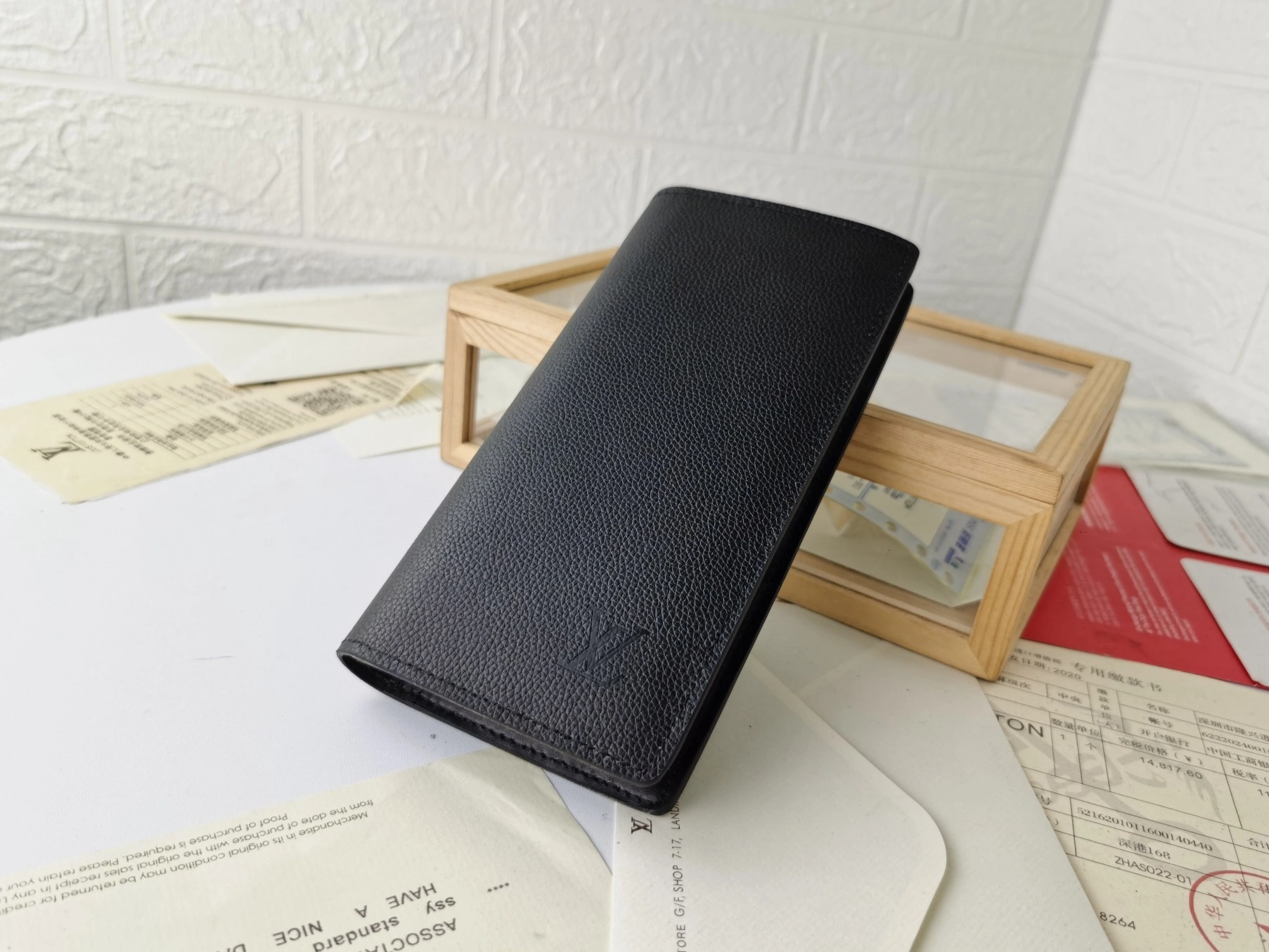 EyeCatching 5583 Louis Vuitton LV Card Case For Unisex